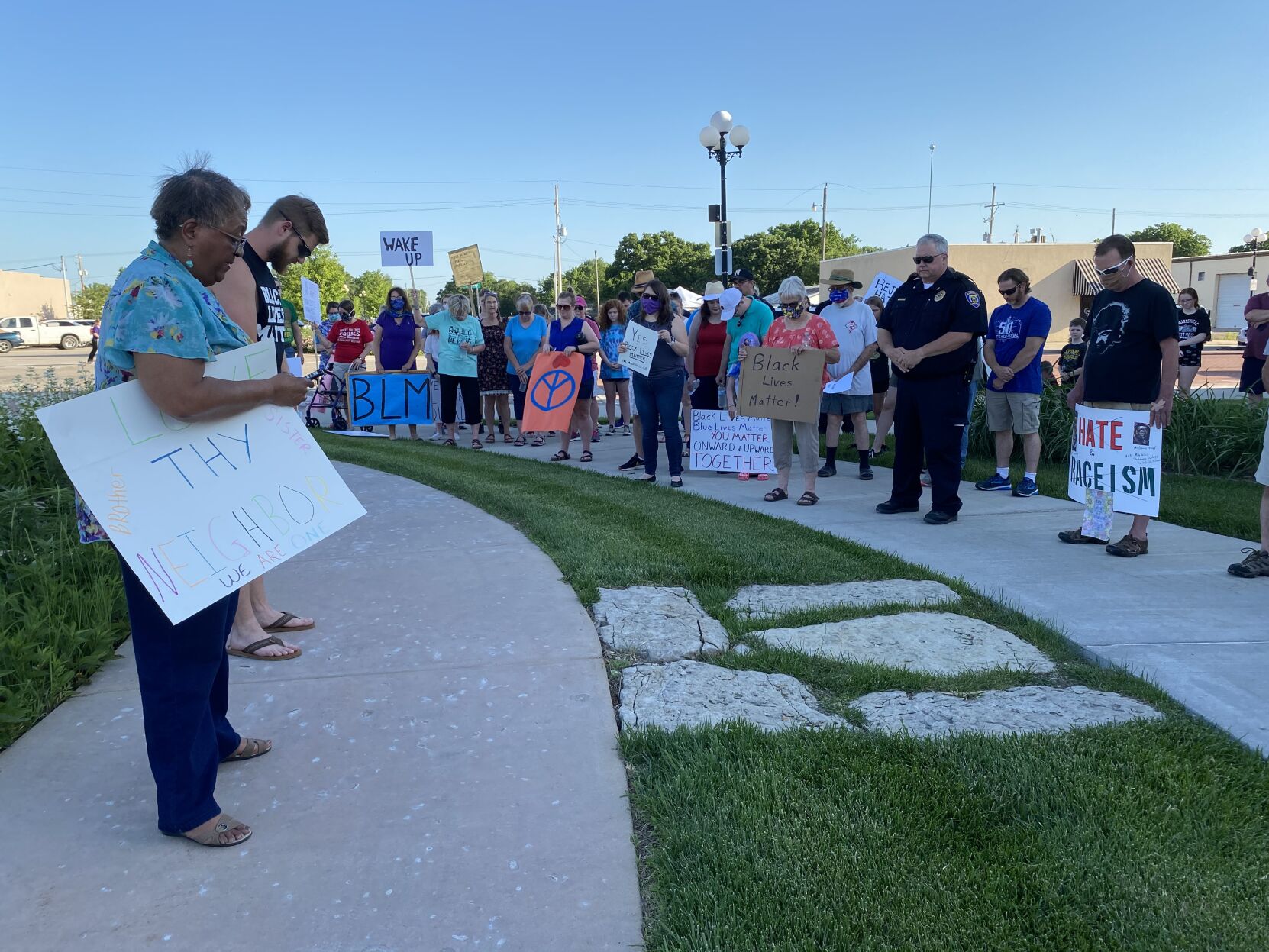 Rally for justice draws 100 to downtown Marysville